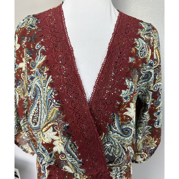 Love Culture Womens Romper Multicolor Crochet Trim V Neck Bell Sleeve Sz M EUC - Picture 4 of 8